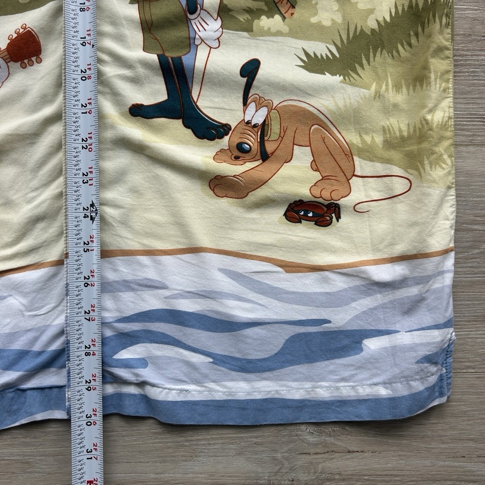 Disney Hawaiian Aloha Medium Mickey Mouse Goofy Donald Duck Beach Button Up - Picture 9 of 10